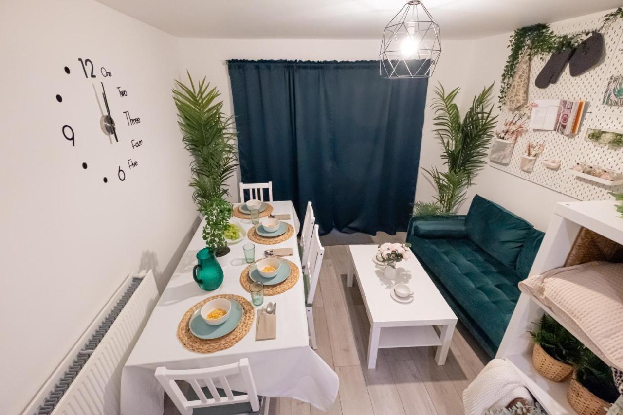Forest Work & Relax Accommodation Overstone 외부 사진