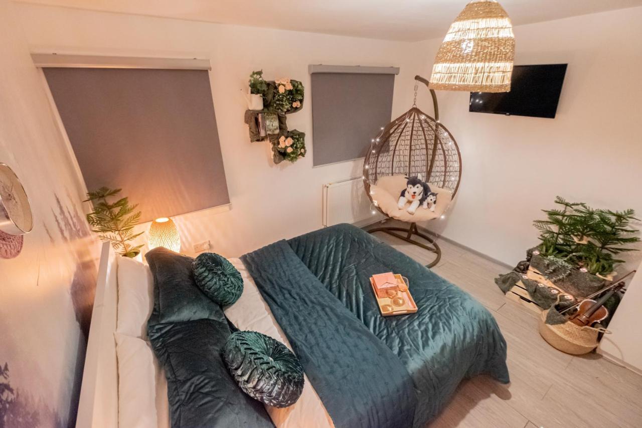 Forest Work & Relax Accommodation Overstone 외부 사진