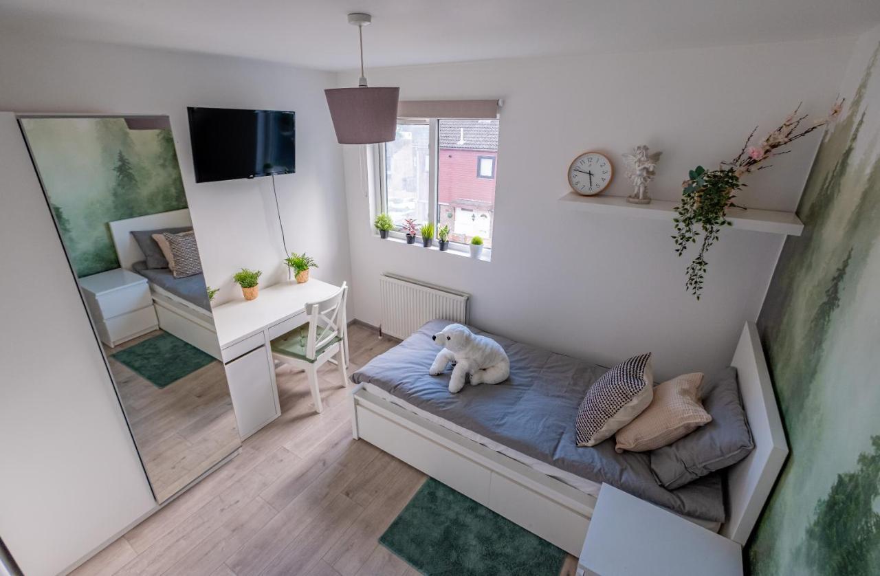 Forest Work & Relax Accommodation Overstone 외부 사진